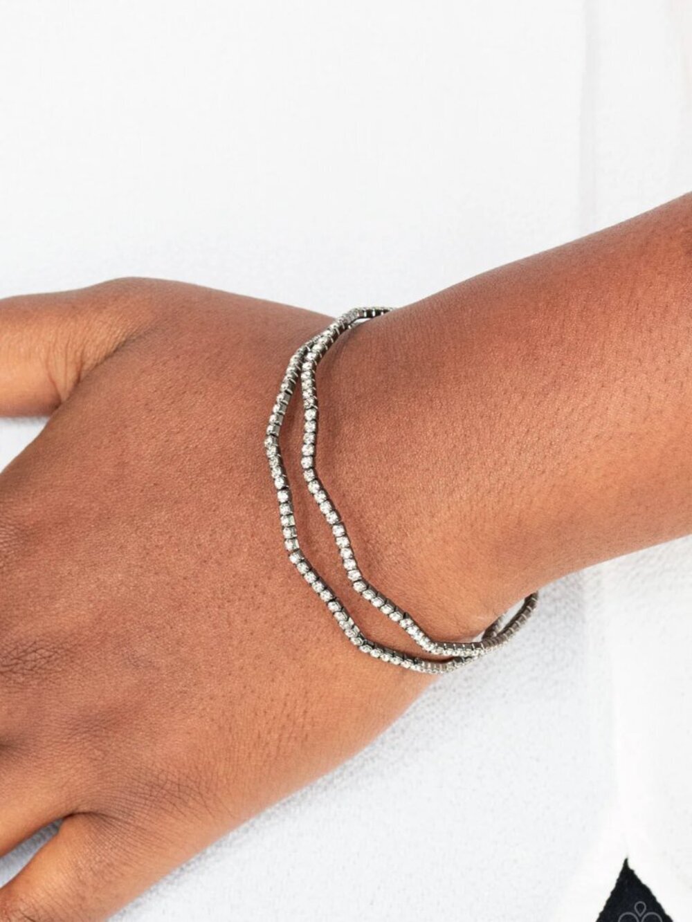 Paparazzi Jewelry Accessories - Delicate Dazzle - Black Bracelet - Vintage